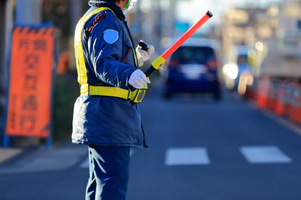 【警備の仕事未経験者歓迎／プライベート充実】愛西市で働く、建築・土木の工事現場がメインの警備員の仕事です