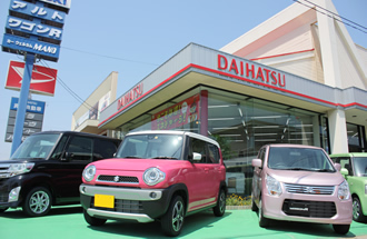 【未経験歓迎/車が好きじゃなくてもOK】自動車販売・修理会社で店舗スタッフ(営業補助)の仕事をしてみませんか?