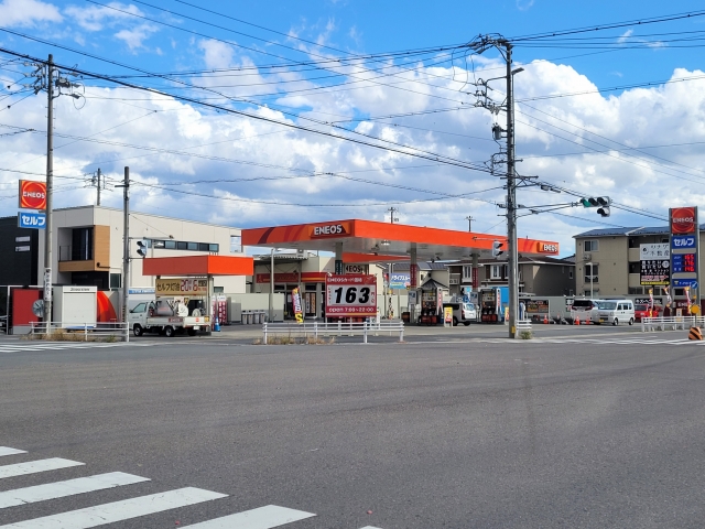 【業界未経験大歓迎！】地元の人たちに愛される旧国道沿いのガソリンスタンドのお店です！